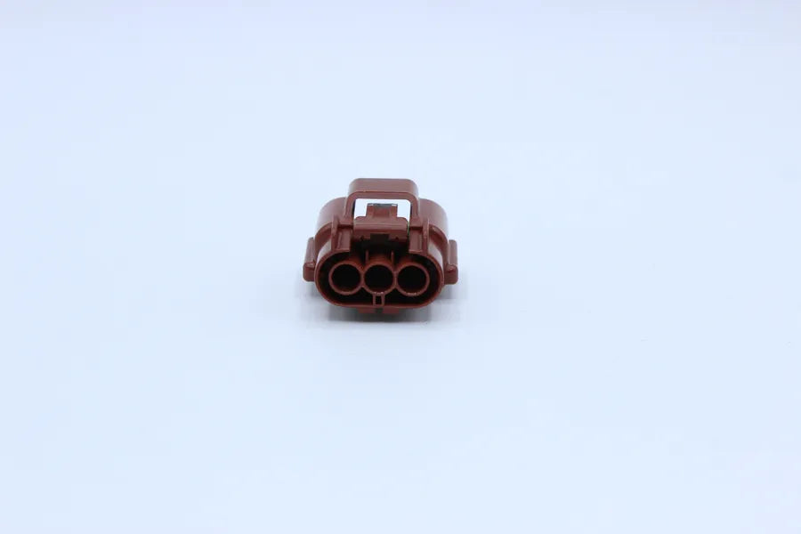 Sumitomo Female 62 Brown - 3 Terminal in Style: Flying Lead. Sumitomo 62 in Brown. These connectors are typically found in OEM applications and are available as a connector only or as a flying lead. An extra terminal is included with every connector, beca