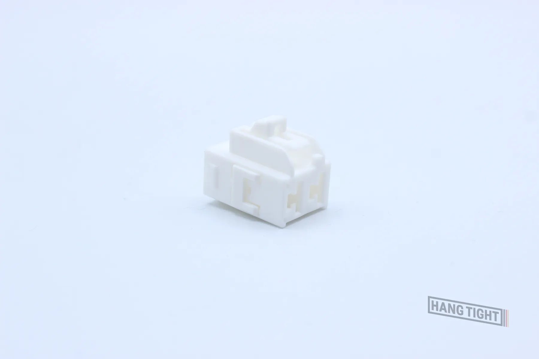 Yazaki Female 312 White - 2 Terminal in Style: Flying Lead. Yazaki 312 in White. These connectors are typically found in OEM applications and are available as a connector only or as a flying lead. An extra terminal is included with every connector, becaus