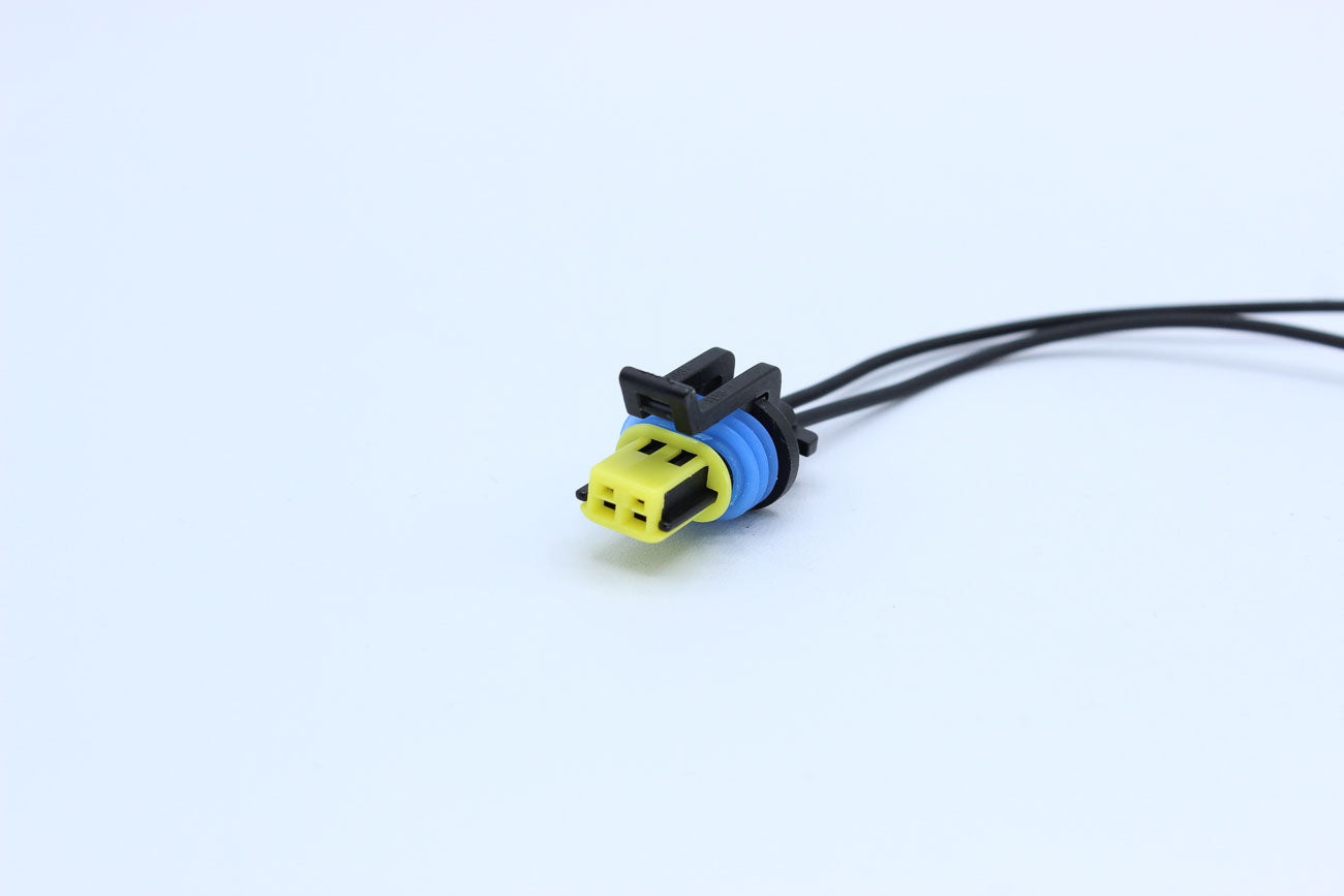 Delphi Female GT150 Yellow - 2 Terminal in Style: Flying Lead. Delphi GT150 in Yellow. These connectors are typically found in OEM applications and are available as a connector only or as a flying lead. An extra terminal is included with every connector,