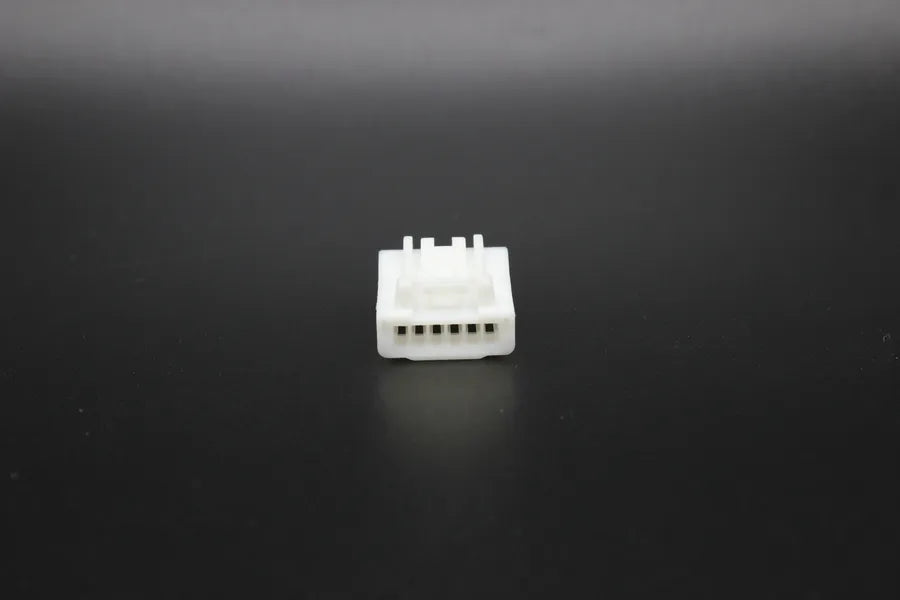Sumitomo Female HE White - 6 Terminal in Style: Flying Lead. Sumitomo HE in White. These connectors are typically found in OEM applications and are available as a connector only or as a flying lead. An extra terminal is included with every connector, beca