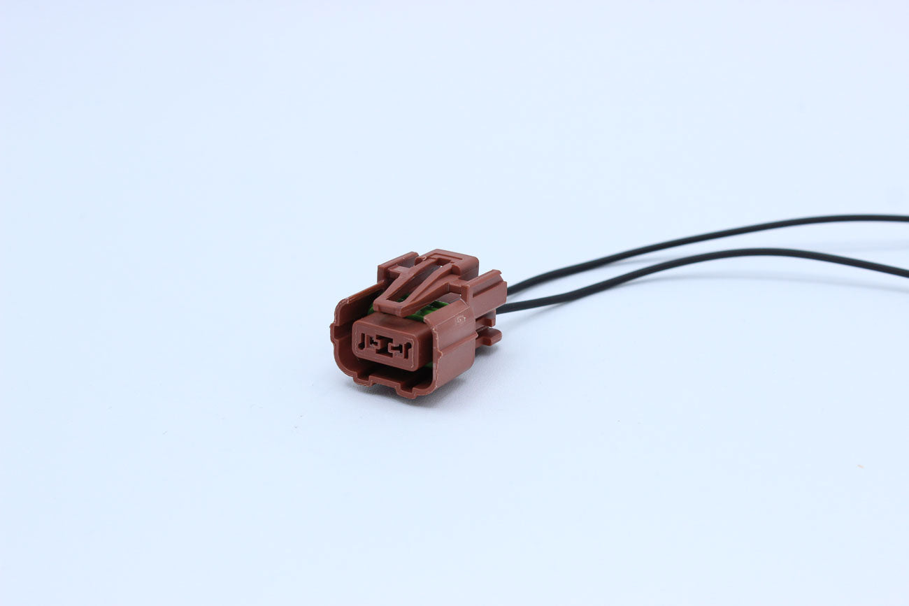 Delphi Female GT150 Brown - 2 Terminal in Style: Connector Only. Delphi GT150 in Brown. These connectors are typically found in OEM applications and are available as a connector only or as a flying lead. An extra terminal is included with every connector,