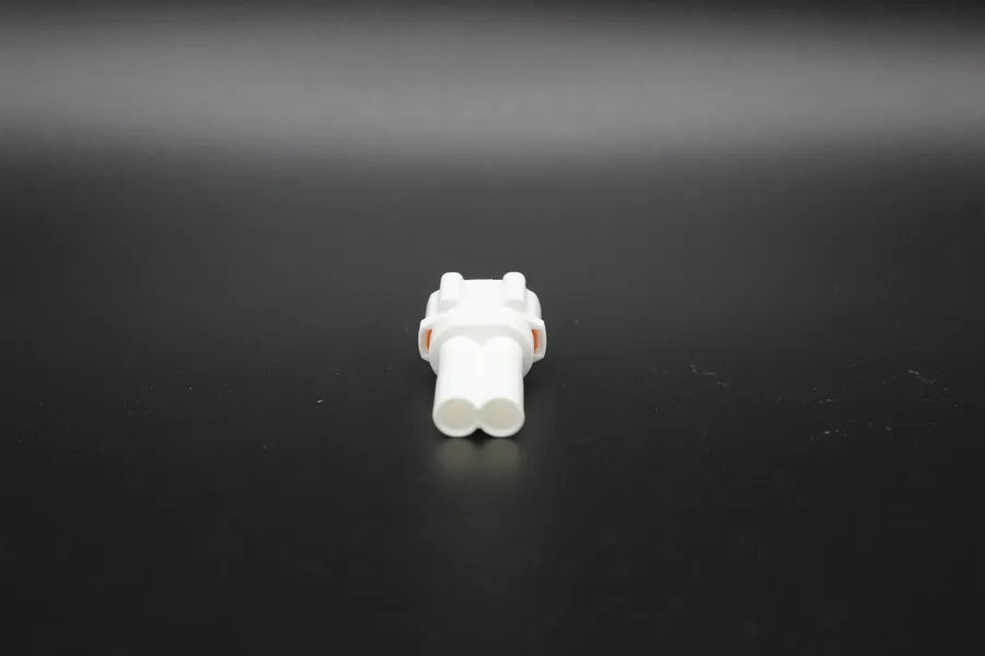 Sumitomo Male MT White - 2 Terminal in Style: Flying Lead. Sumitomo MT in White. These connectors are typically found in OEM applications and are available as a connector only or as a flying lead. An extra terminal is included with every connector, becaus