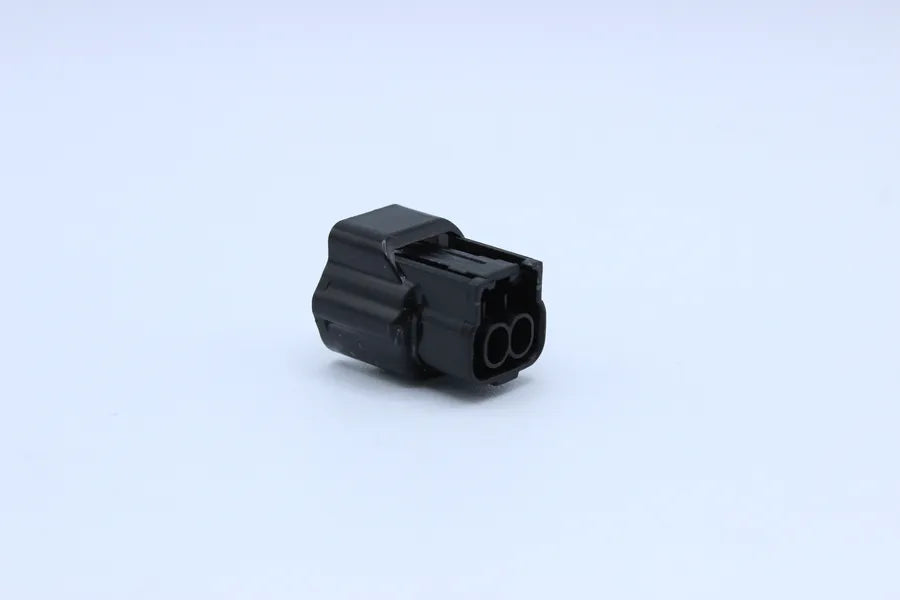 Sumitomo Female RS type E Black Injector relief - 2 Terminal in Style: Connector Only. Sumitomo RS type E in Black. These connectors are typically found in OEM applications and are available as a connector only or as a flying lead. An extra terminal is in