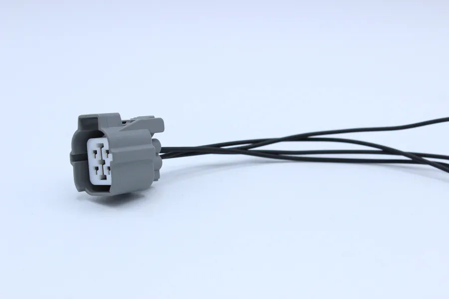 Sumitomo Male HW Gray - 4 Terminal in Style: Flying Lead. Sumitomo HW in Gray. These connectors are typically found in OEM applications and are available as a connector only or as a flying lead. An extra terminal is included with every connector, because