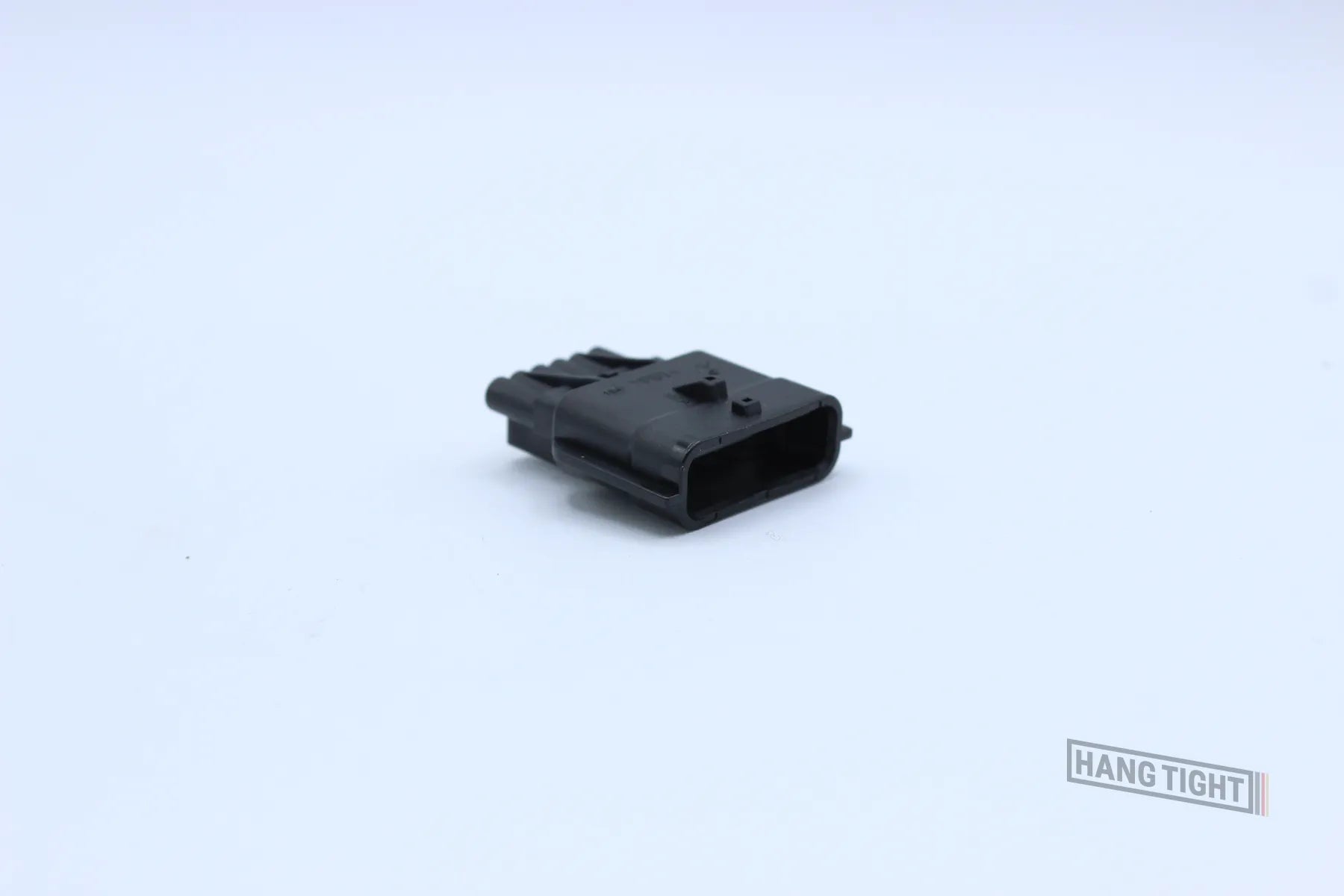 Yazaki Male RH Black - 6 Terminal in Style: Connector Only. Yazaki RH in Black. These connectors are typically found in OEM applications and are available as a connector only or as a flying lead. An extra terminal is included with every connector, because